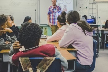 Auslandsjahr während der Schulzeit: Voraussetzungen, Ablauf und schulische Anerkennung